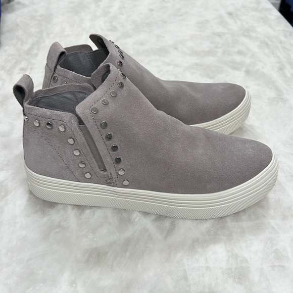 NEW Dolce Vita Tate Stud Shoes - Size 8 - Picture 2 of 7